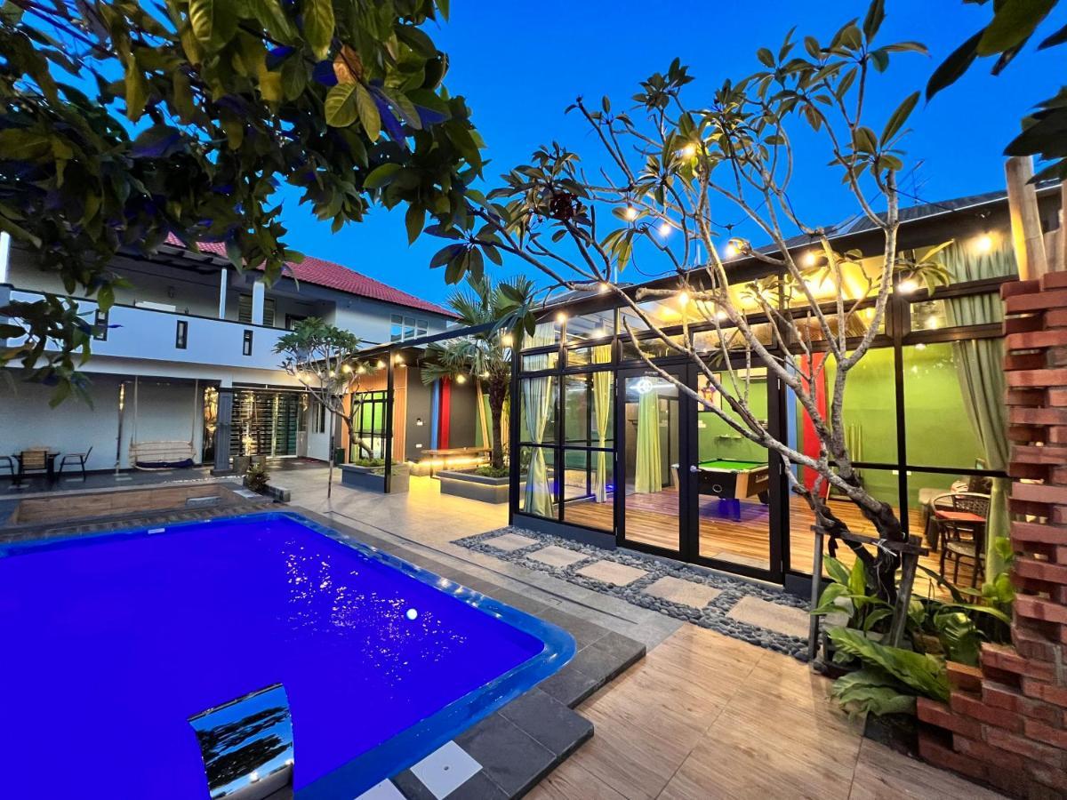 The Uniique Haus - Johor 1St Staycation Water Dining Experience Johor Bahru Zewnętrze zdjęcie